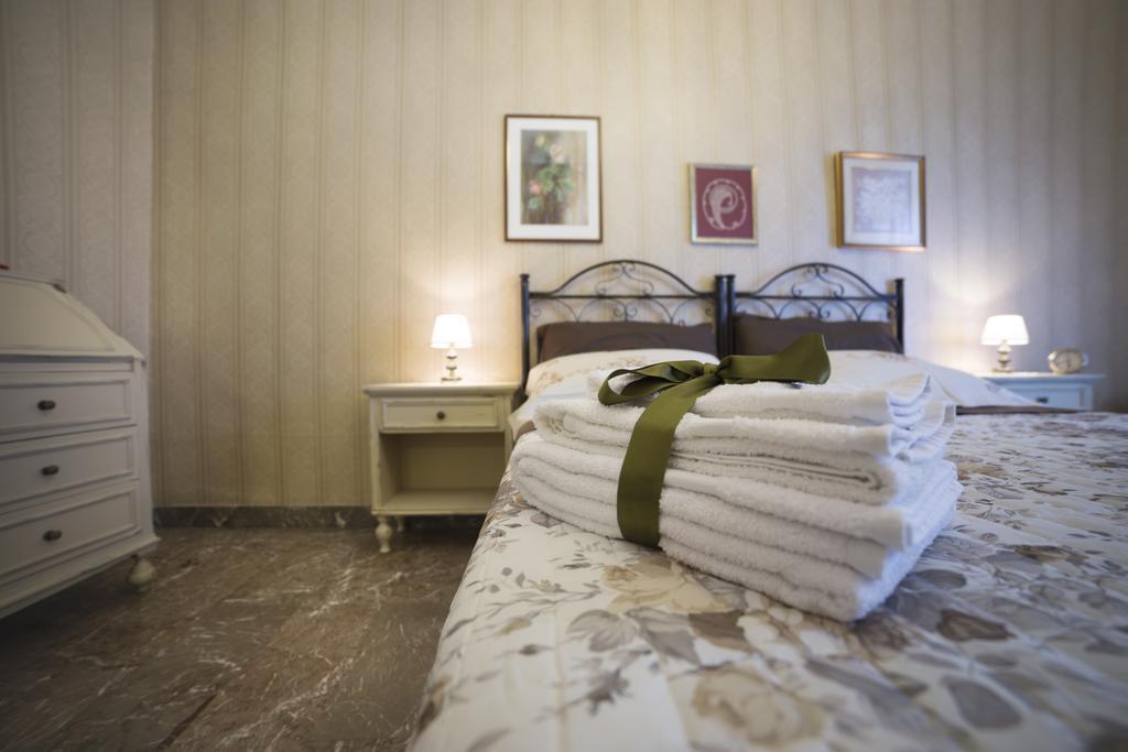 I Balconi Sul Barocco Villa Modica Szoba fotó